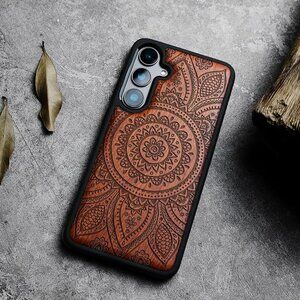 S24 Wooden Mandala Phone Case